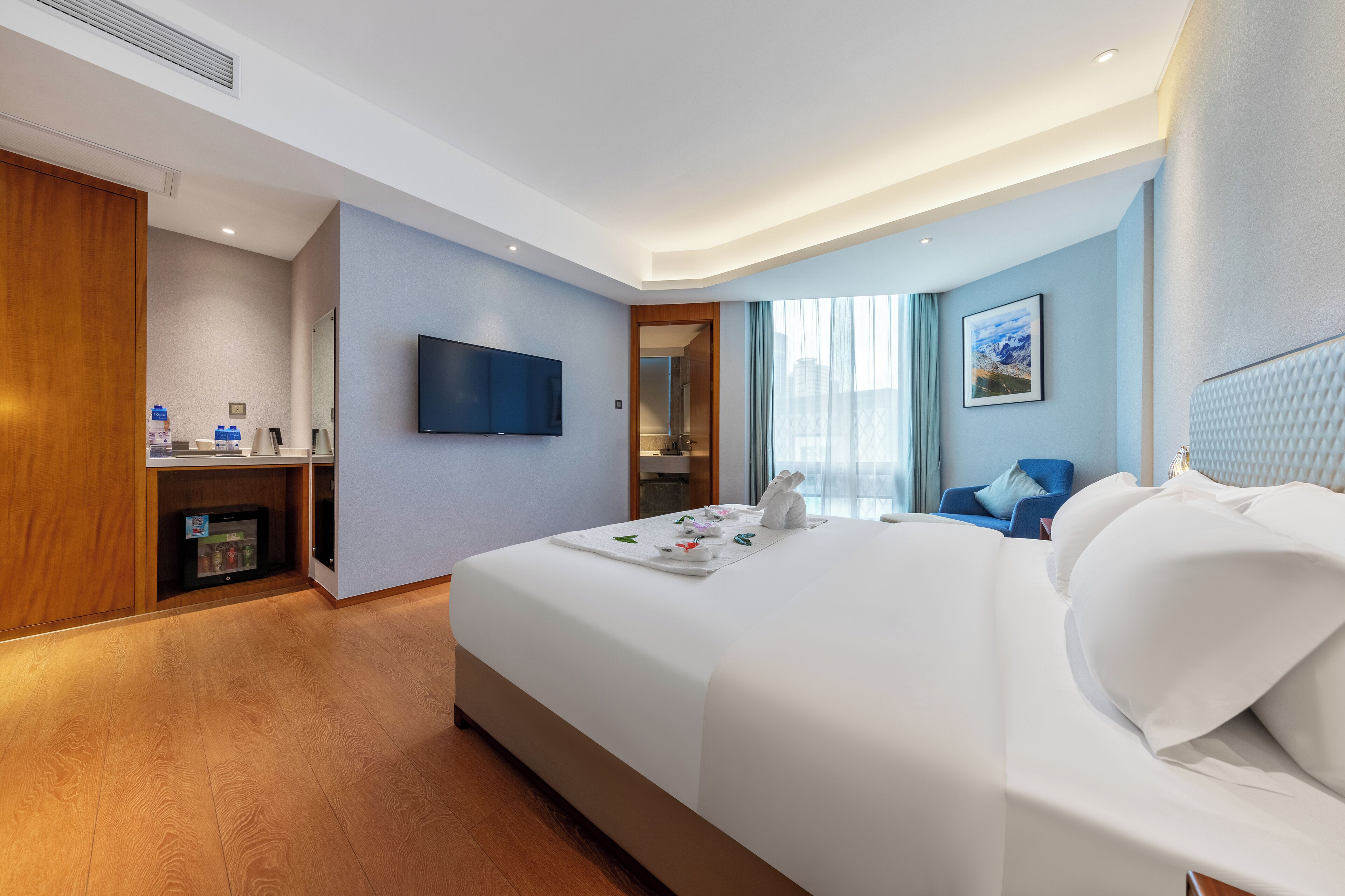 Standard Double Room, City View | Desk, free WiFi