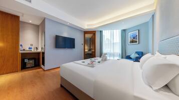 Standard Double Room, City View | Desk, free WiFi