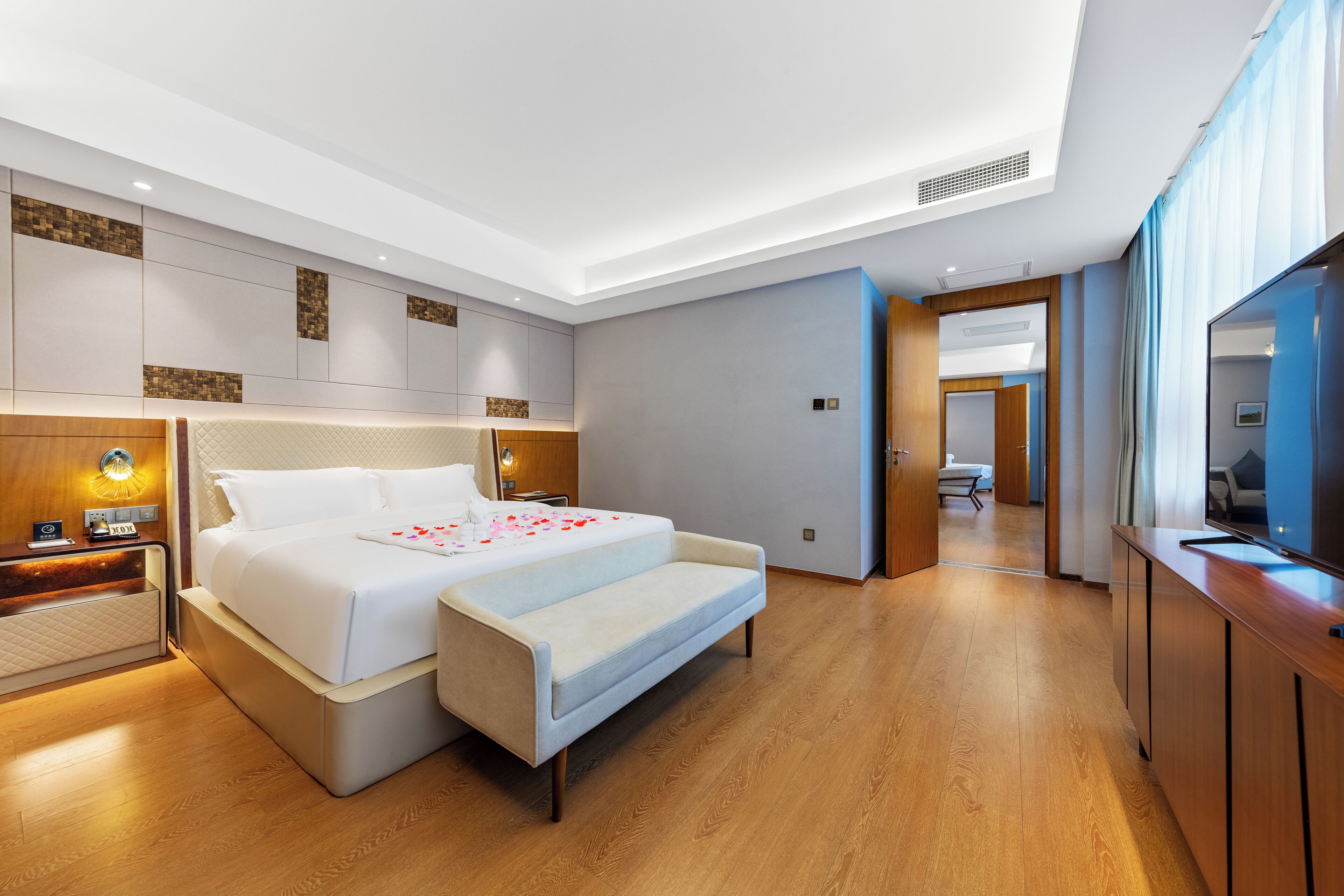 Family Suite, City View