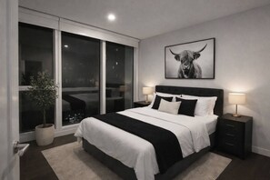 Desk, iron/ironing board, WiFi, bed sheets