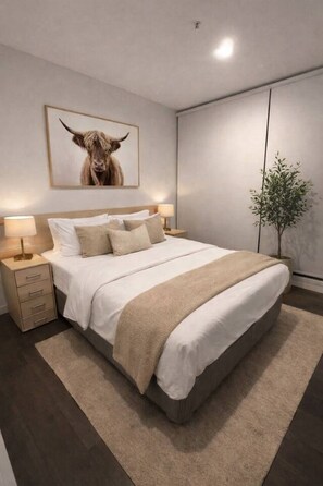 Desk, iron/ironing board, WiFi, bed sheets