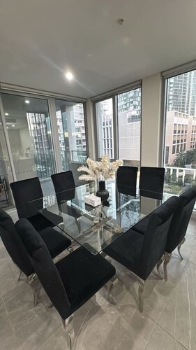 Modern Retreat near Sydney Olympic Park