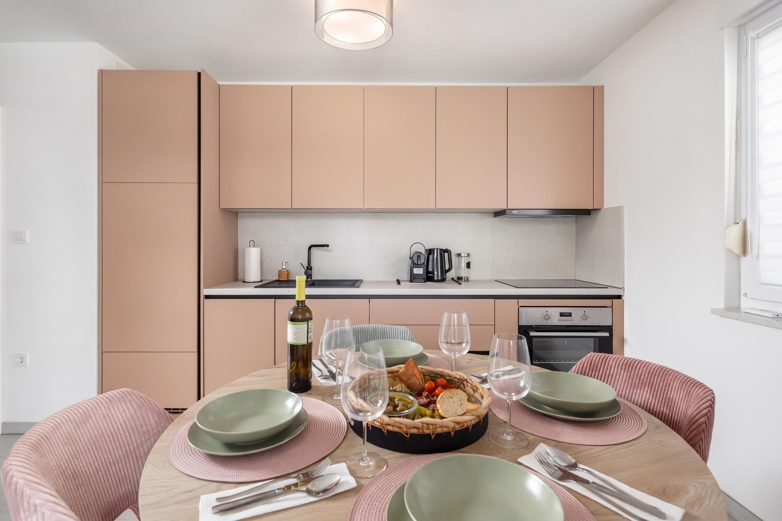 Standard Apartment, 1 Bedroom, Balcony (Apt Rosa Walk To Beach /w Balcony) | Dining