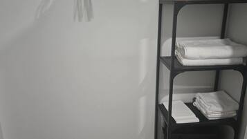 House, 1 Bedroom | Interior