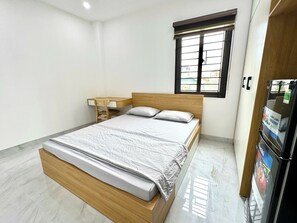 Room - Ly Apartment - Yen Phu str (Tay Ho)