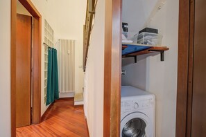Honeymoon Apartment, Multiple Bedrooms (Volpedo Loft) | Interior - Volpedo Loft (Milan)