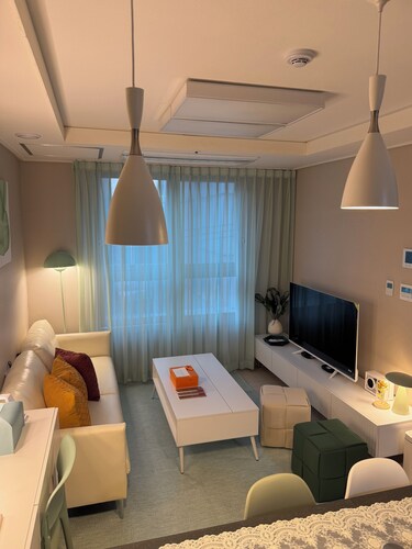Cozy 1-bedroom 1living room condo in charming Seoul with AC comfort