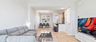 Perfect 3-bedroom house in lovely Calgary for your getaway