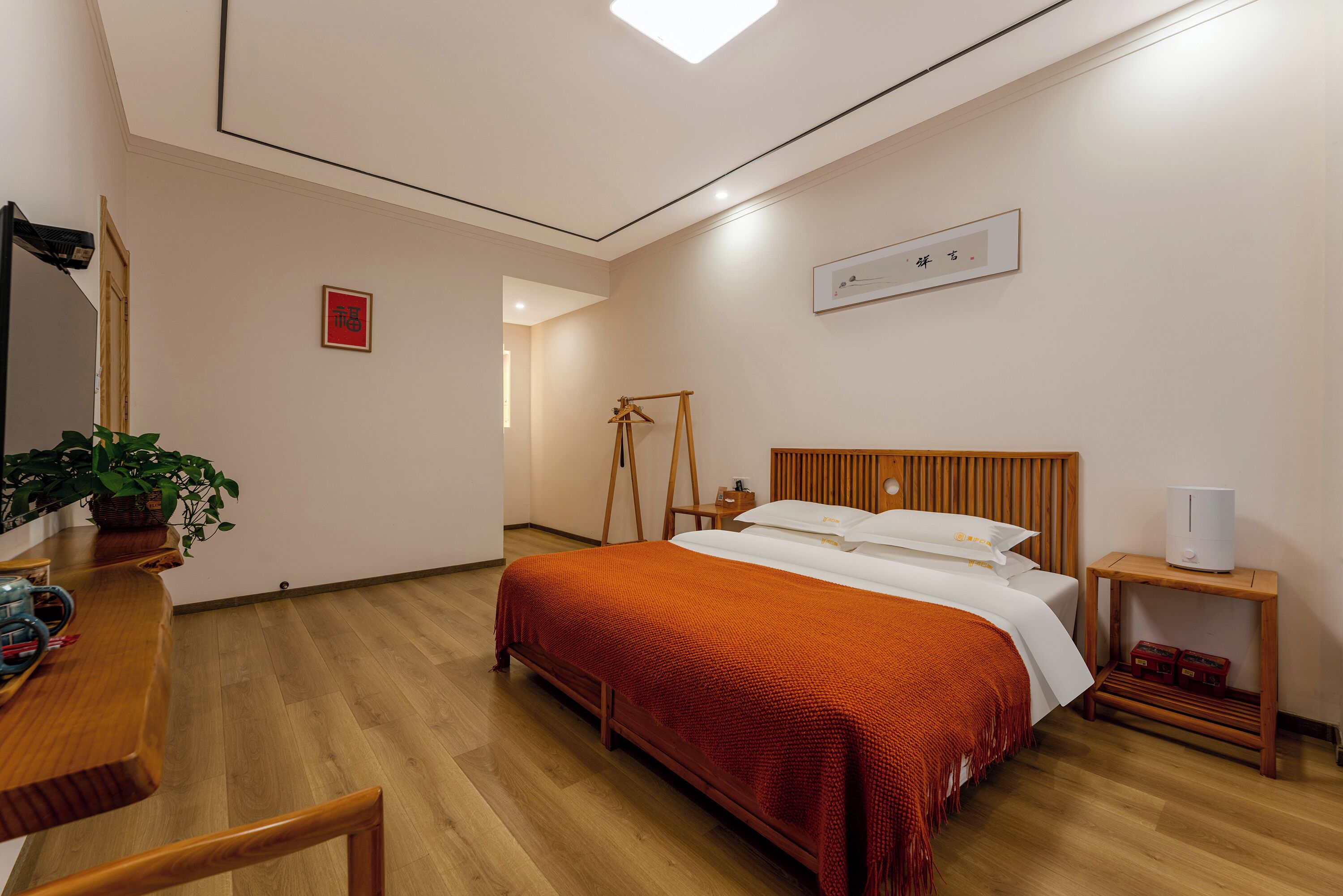 Standard Double Room Single Use | Blackout drapes, free WiFi