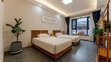 Comfort Double Room | Blackout drapes, soundproofing, free WiFi