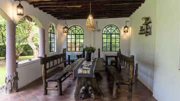 تناول الطعام