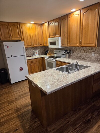 Superb 3-bedroom condo in Wellman within walking distance from two playgrounds.