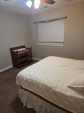 2 bedrooms, free WiFi, bed sheets