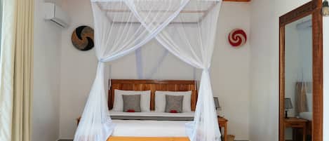 Deluxe Double Room, Balcony, Garden View