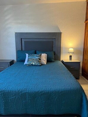 6 bedrooms, iron/ironing board, WiFi, bed sheets - Casa Rebeca3 Complete, ideal for large groups, work teams, vacations, etc. (Chihuahua)