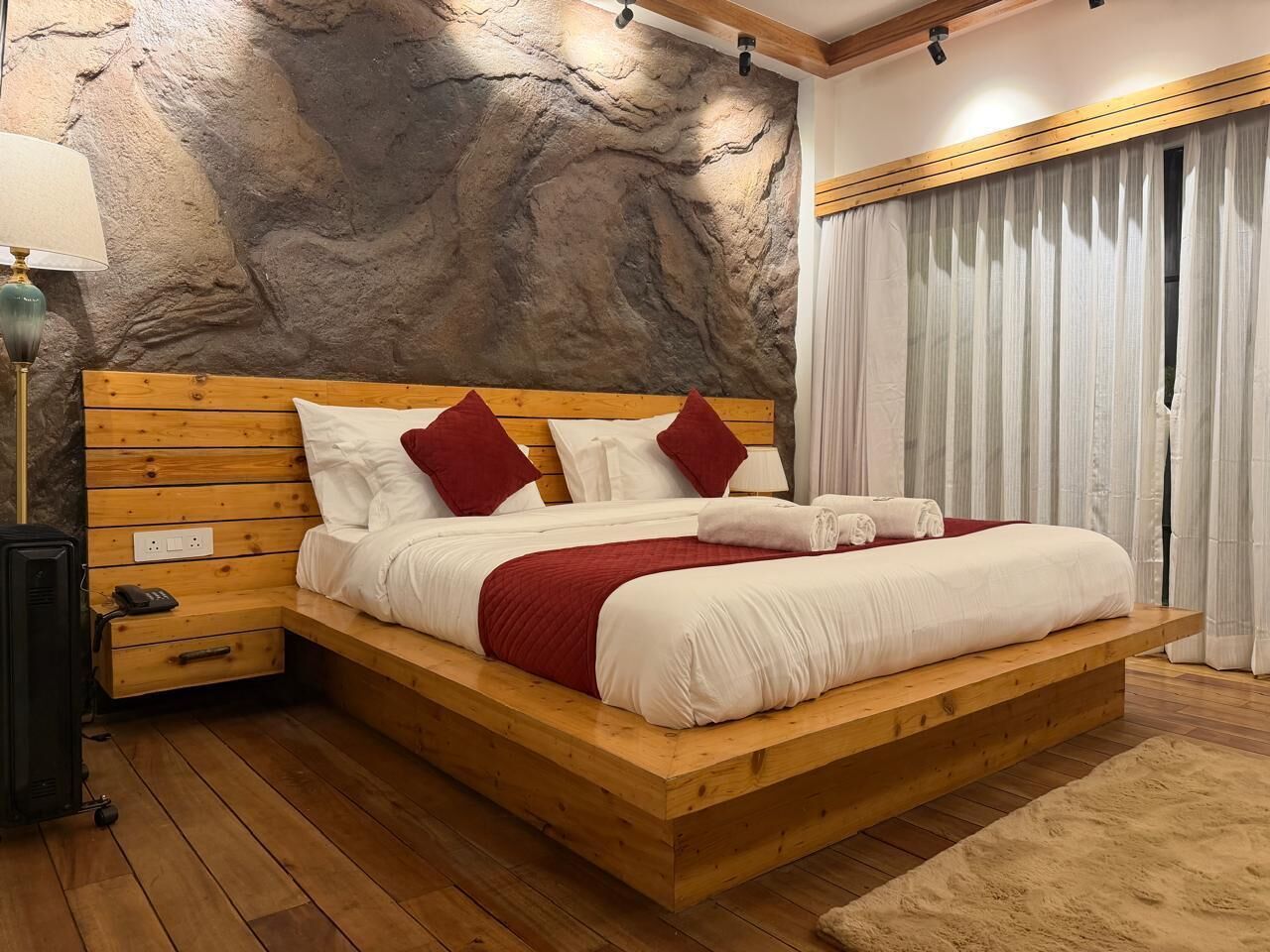 غرفة ديلوكس مزدوجة - بشرفة - منظر للجبل