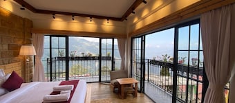Evri Hotels & Resorts