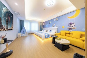 Comfort driepersoonskamer, uitzicht op stad