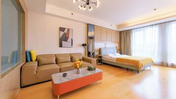 Chambre Deluxe double, vue sur la ville | Salle de séjour