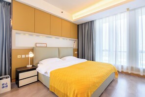 Habitación Deluxe doble, vistas a la ciudad | Sala de estar