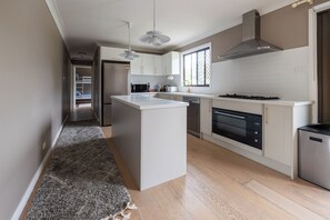 Microwave, oven, stovetop, dishwasher
