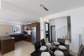 Dining - Ayia Napa Holiday Villa SV11 (Ayia Napa)