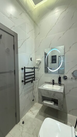 Hair dryer - 106 tara-JRE Jabal Al Lweibdeh with stunning view (Amman)
