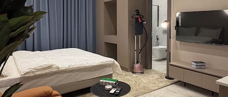 1 habitación, tabla de planchar con plancha y internet