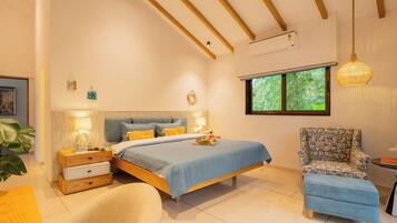 Luxury Villa, Balcony, City View