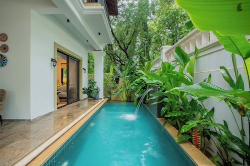 ELIVAAS Amado Shai 4 BHK Villa