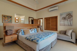 3 chambres, fer et planche à repasser, Wi-Fi, draps fournis