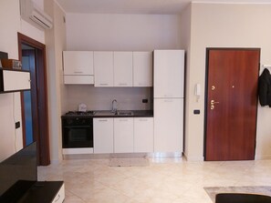 Private kitchen - Vrbo Property (Quartu Sant'Elena)