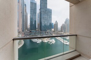 Exclusive Apartment, 1 King Bed, Air conditioning, Marina View | Balcony view - PVH - Iris Blue - Marina View 1BR (Dubai)