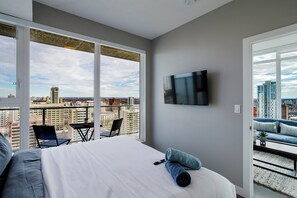 2 slaapkamers, een strijkplank/strijkijzer, gratis wifi, beddengoed