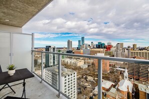 Property grounds - Epic River Valley View | 20th floor | Near Rogers (Edmonton)