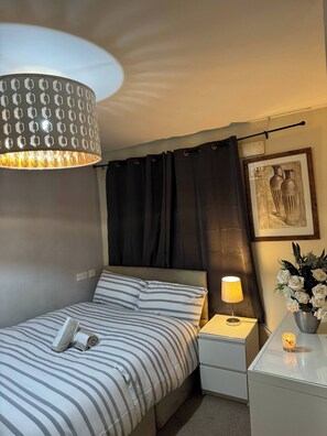 Room - Room-casa En-suite Room w Fast Wifi, Net (Wolverhampton)