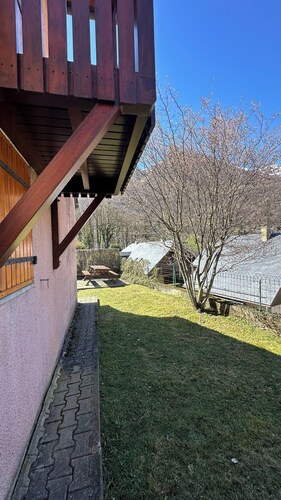 Cosy little chalet at the entrance to Cauterets
