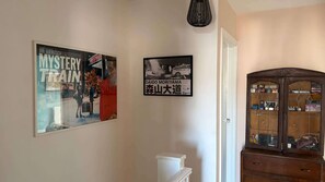 Interior - Stylish 2BDR Home near Walthamstow Village (Greater London)
