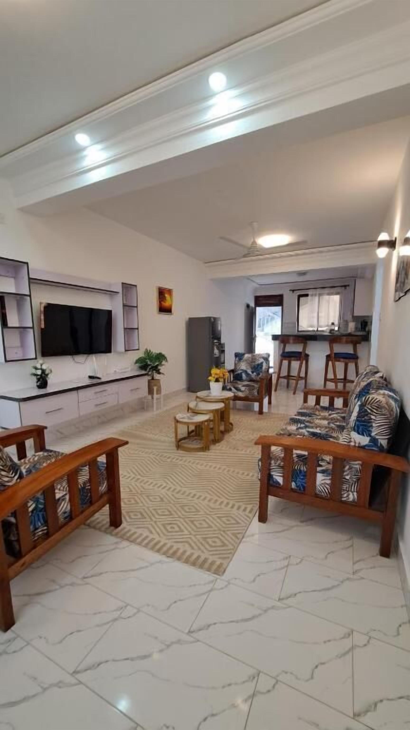 Deluxe Apartment, Balcony | Living area