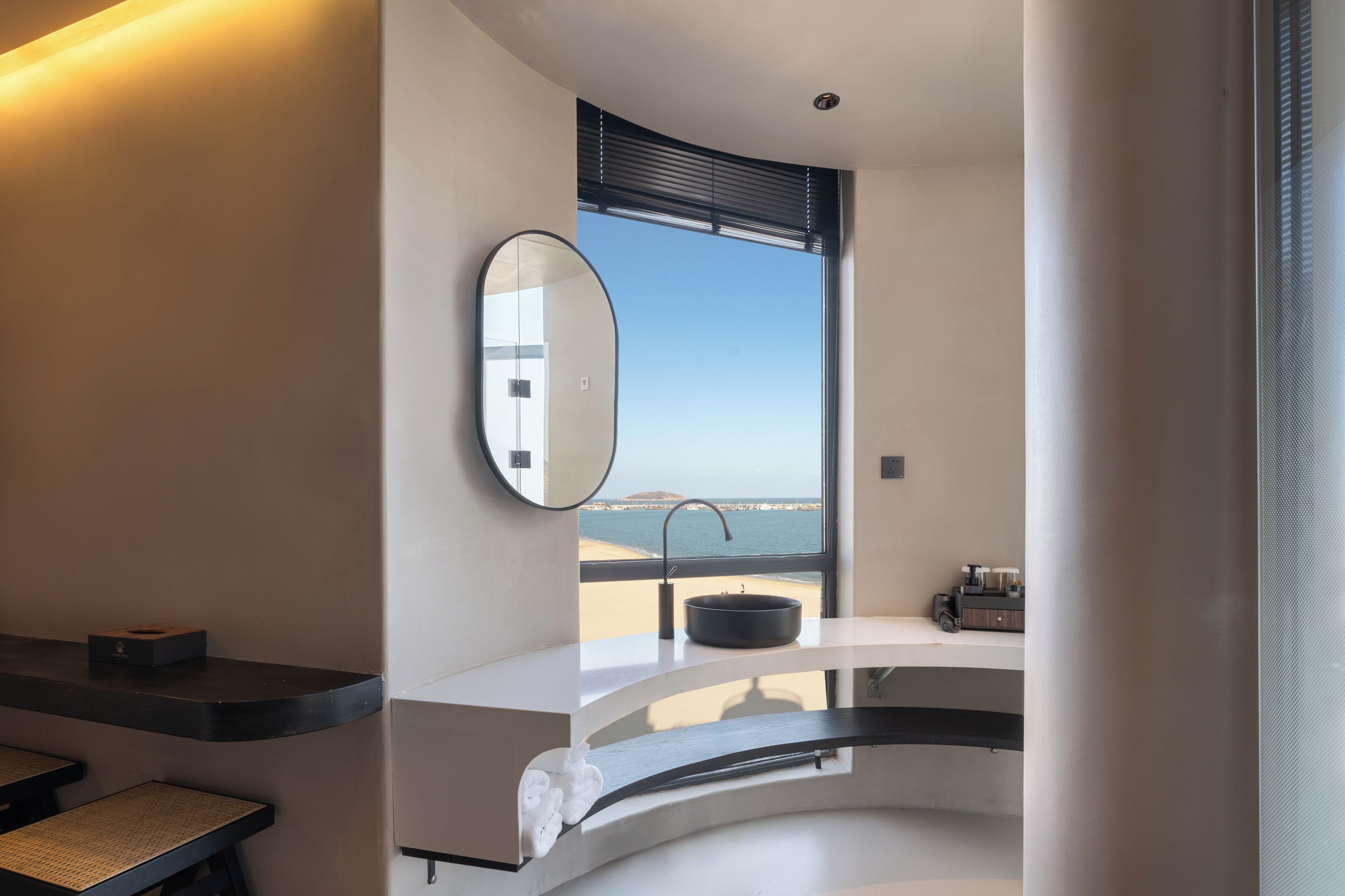 Deluxe Double Room | Bathroom