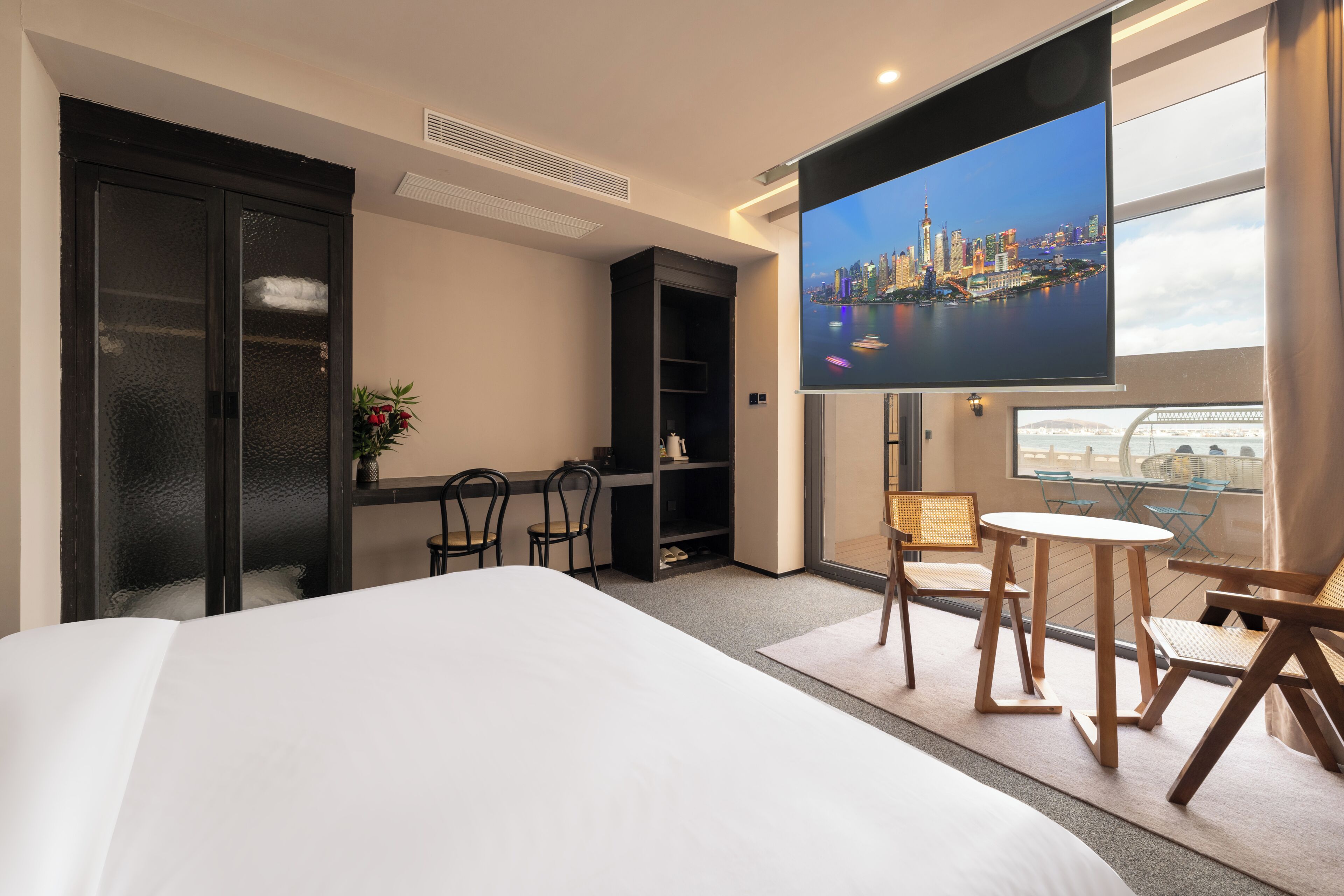 Standard Double Room, Balcony, Partial Ocean View