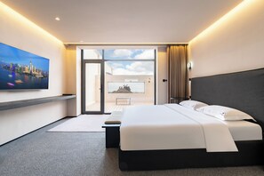 Standard Double Room, Balcony, Partial Ocean View - Bay Four Seasons Castle Hotel (Weihai)