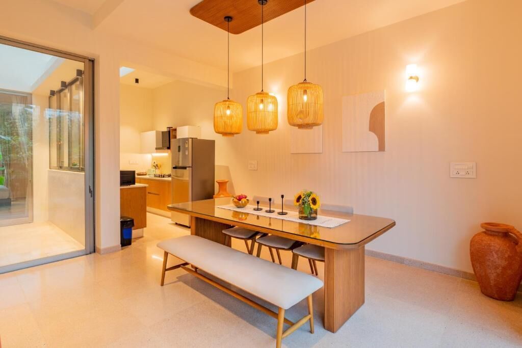 فيلا ديلوكس - بشرفة - منظر للمدينة | تناول الطعام