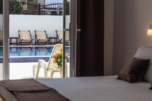 Habitación Deluxe con 2 camas individuales | Escritorio, espacio para trabajar con laptop y wifi gratis 