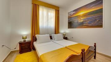 Standard Quadruple Room, 2 Bedrooms, Courtyard View