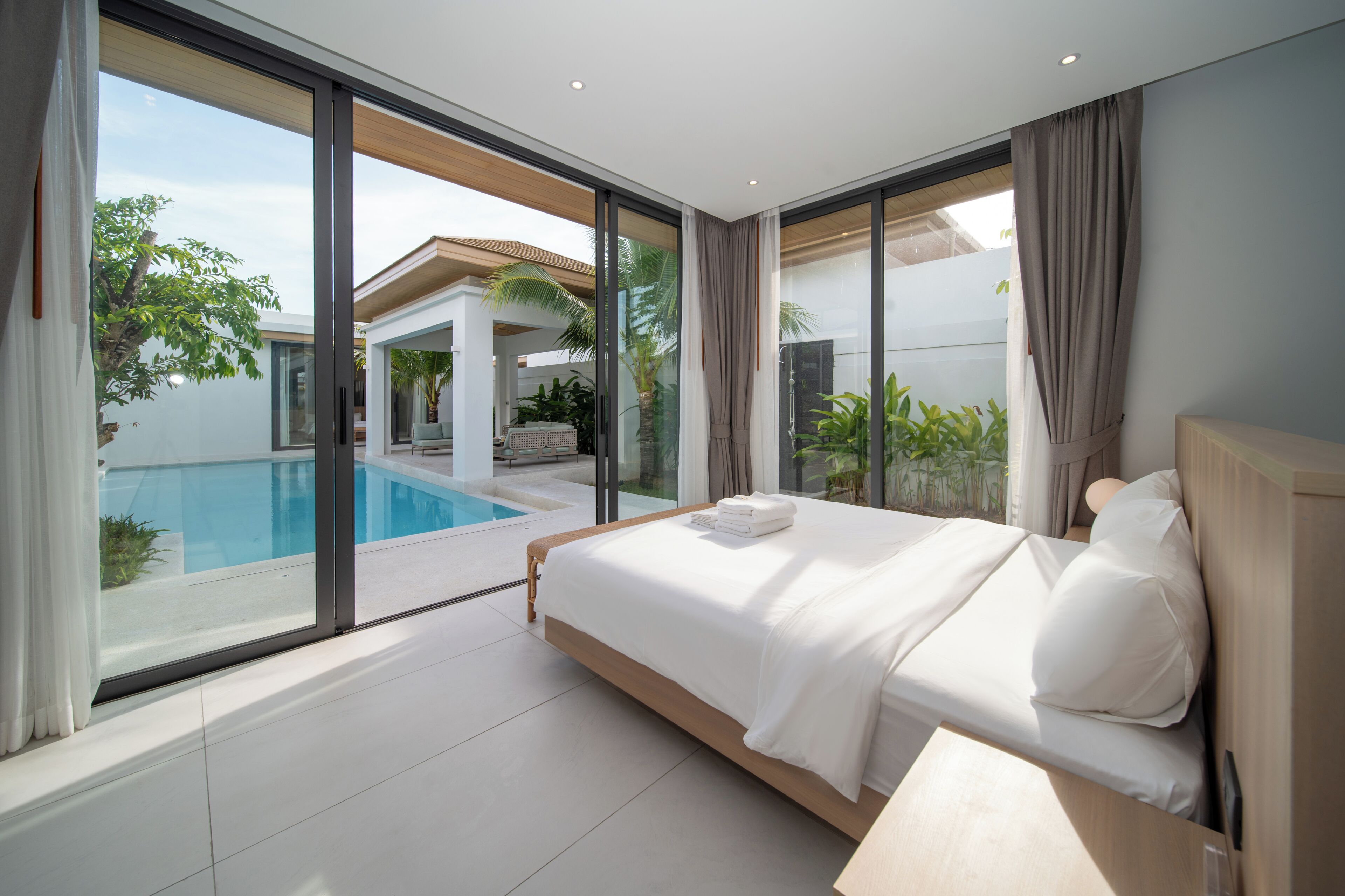 Villa de lujo, 4 habitaciones, alberca privada, en el área del patio