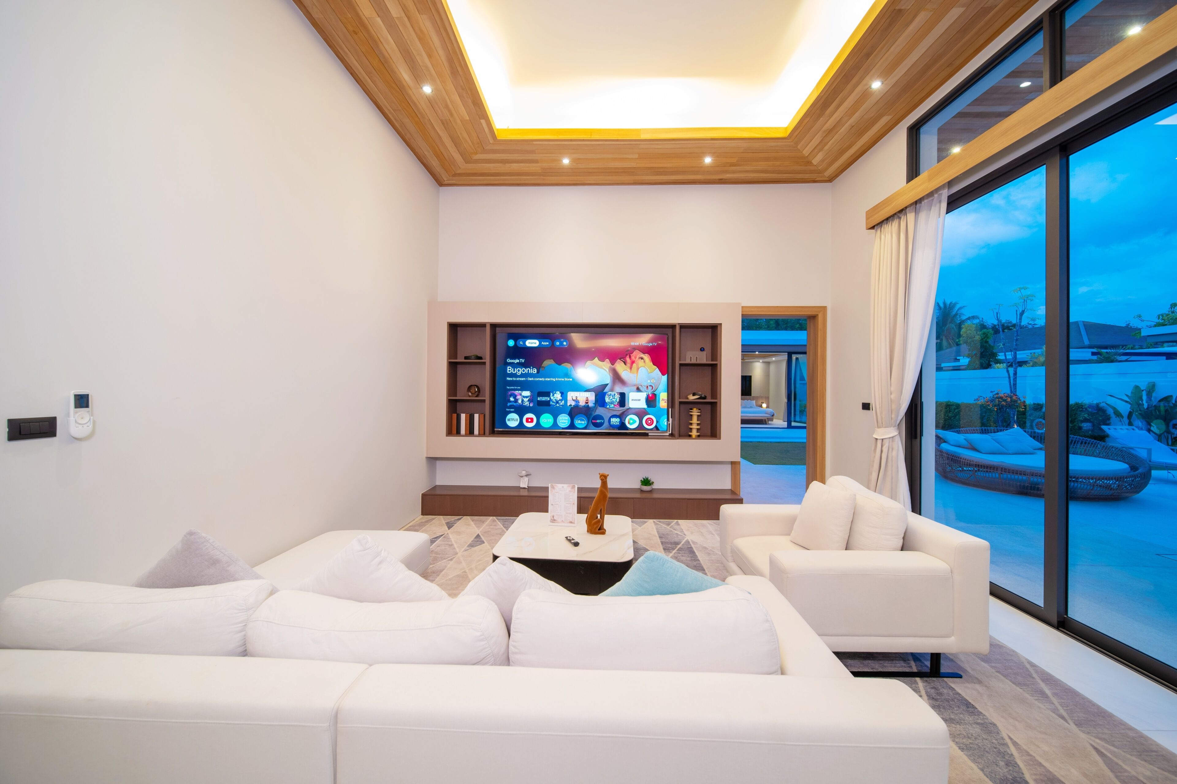Villa « Premier », 4 chambres, piscine privée, côté jardin | Salle de séjour | Télévision à écran plat, Netflix, Hulu, films à la carte