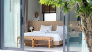 Senior Double Room (With shared Courtyard, Kitchen, Swimming Pool, Living Room) | Ekstrasenger