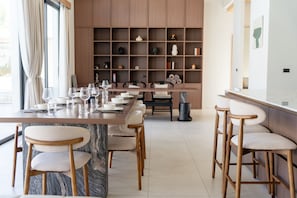 Premium Villa, 5 Bedrooms, Private Pool, Courtyard Area | Dining room