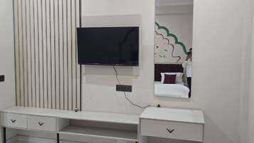 Comfort Room | Free WiFi
